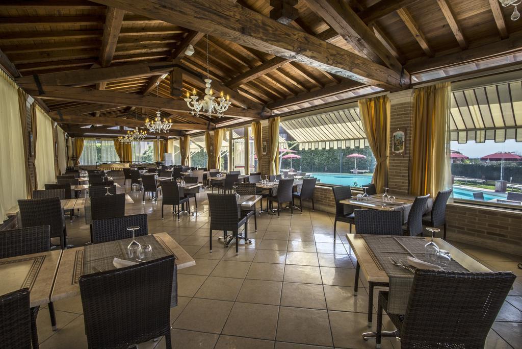 Hotel Villa Tirreno ตาร์กวิเนีย ภายนอก รูปภาพ