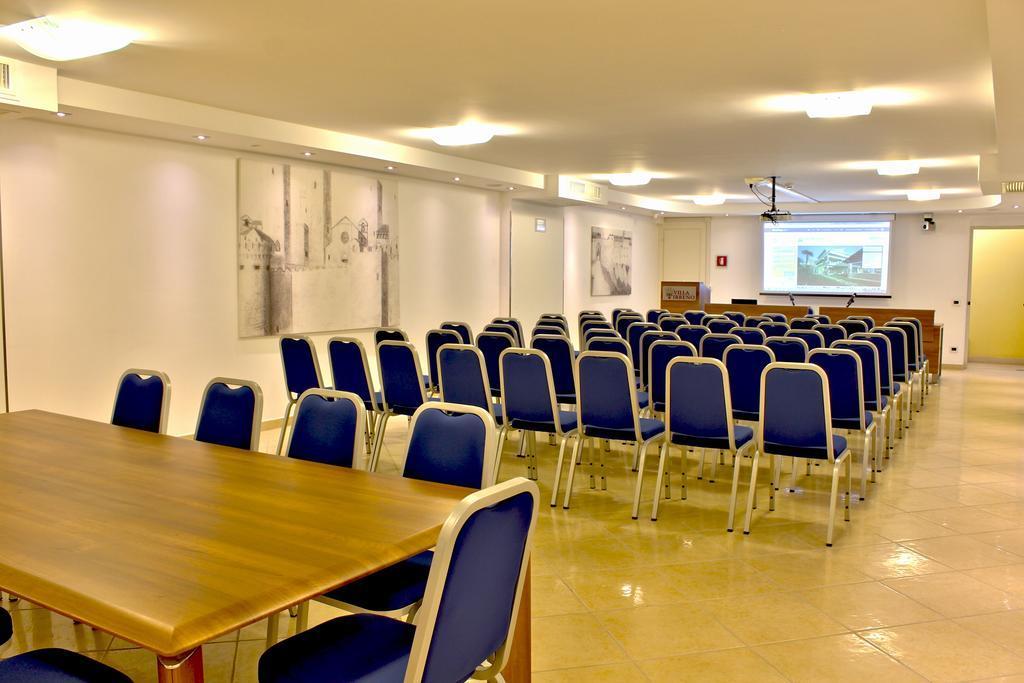 Hotel Villa Tirreno ตาร์กวิเนีย ภายนอก รูปภาพ