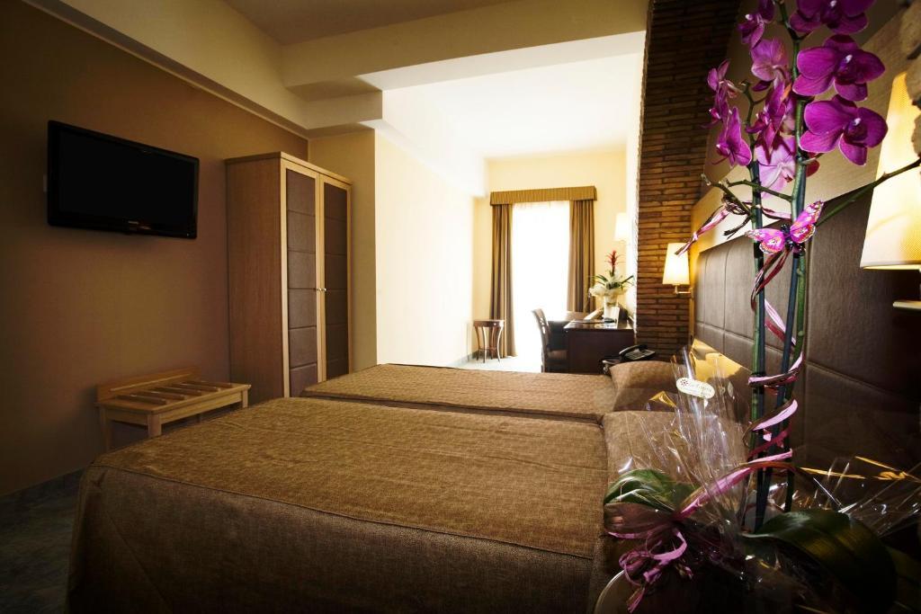 Hotel Villa Tirreno ตาร์กวิเนีย ห้อง รูปภาพ